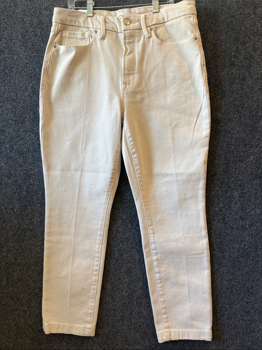 Good American Cream High-Waist Straight Jeans
Size: 10